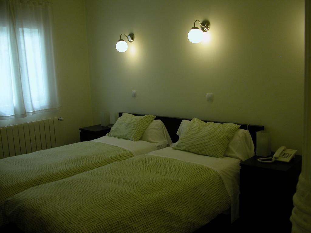 Hostal Goyal Pizarro Madrid Pokoj fotografie